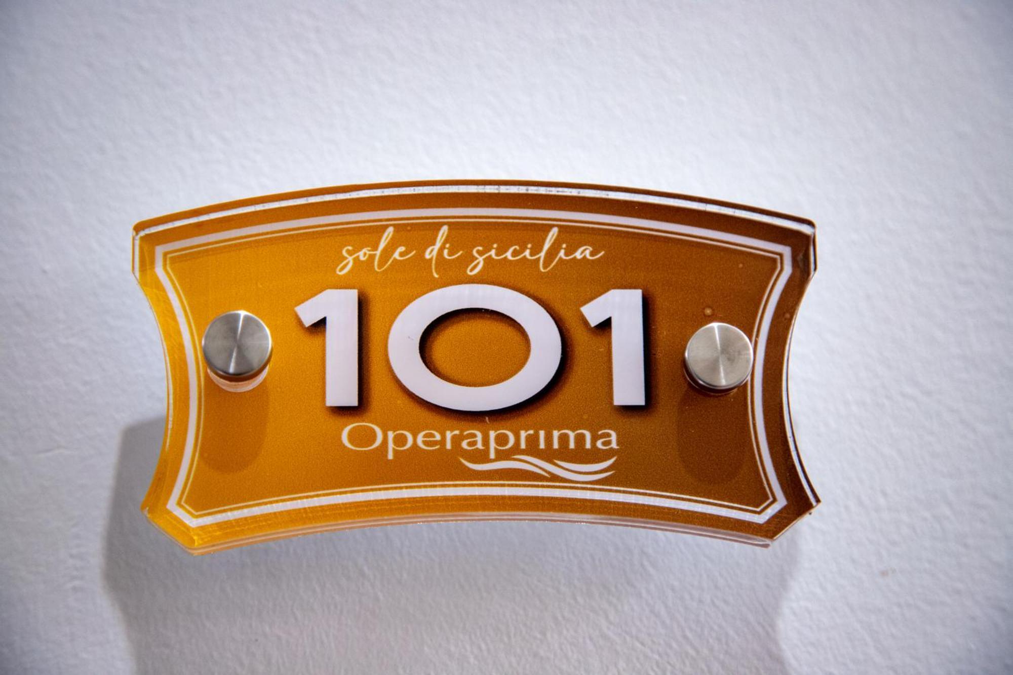 Operaprimasuite Messina Eksteriør bilde